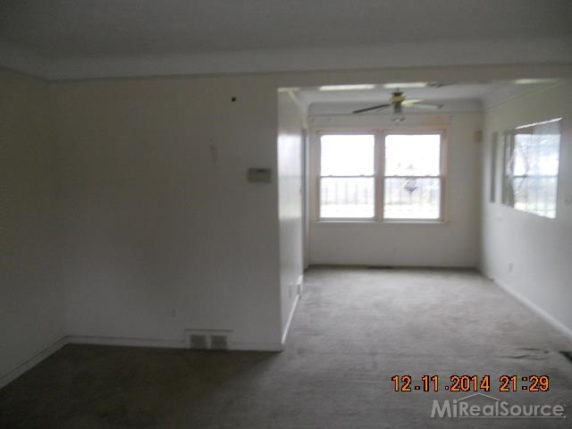4076 East Outer Detroit, MI 48234 - Photo 3 of 14 31223876-2.JPG