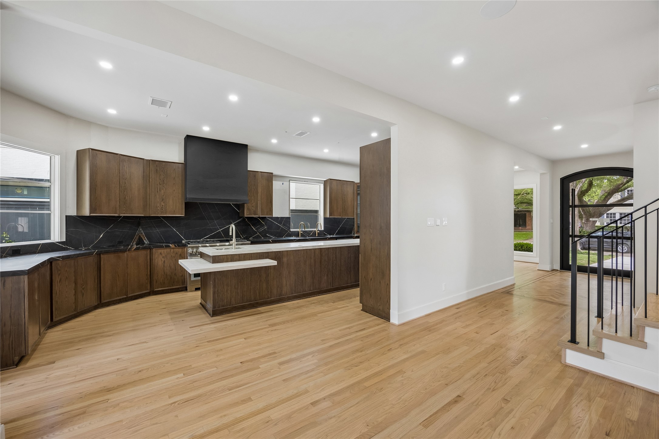 2320 North Boulevard Houston, TX 77098 - Photo 17 of 43