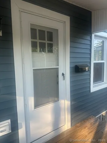 $1,600 | 115 Roosevelt Drive, Unit 3, Derby, CT 06418