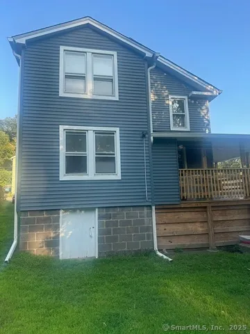 $1,600 | 115 Roosevelt Drive, Unit 3, Derby, CT 06418