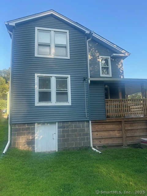 115 Roosevelt Drive, Unit 3 Derby, CT 06418 - Photo 3 of 8