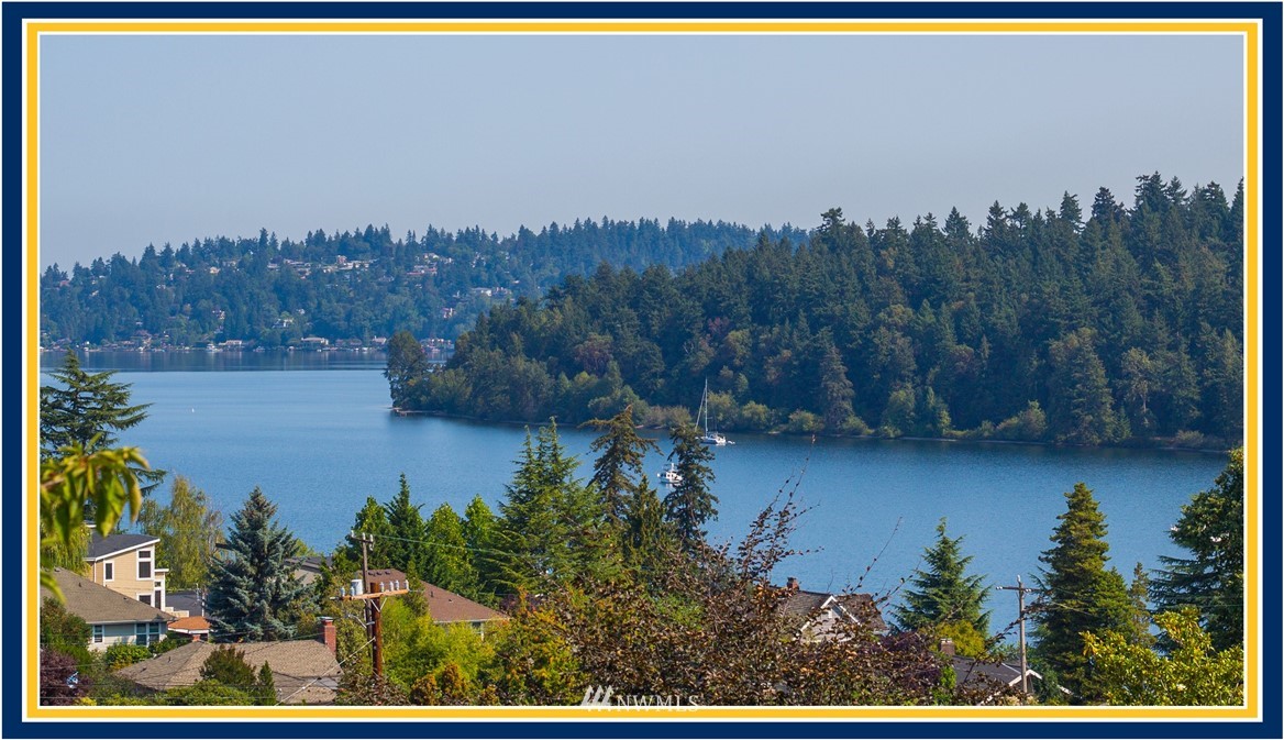 5704 South Hawthorn Road Seattle, WA 98118 - Photo 11 of 21