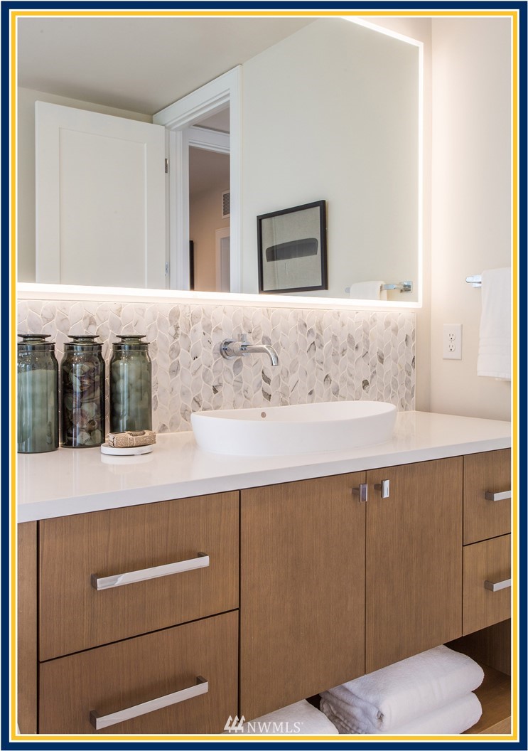 5704 South Hawthorn Road Seattle, WA 98118 - Photo 13 of 21