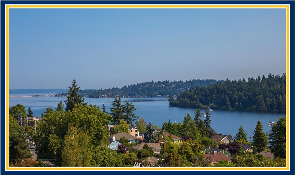 5704 South Hawthorn Road Seattle, WA 98118 - Photo 2 of 21