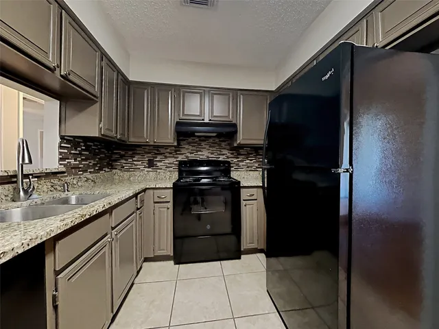 $1,525 | 24111 Spring Towne Drive, Spring, TX 77373