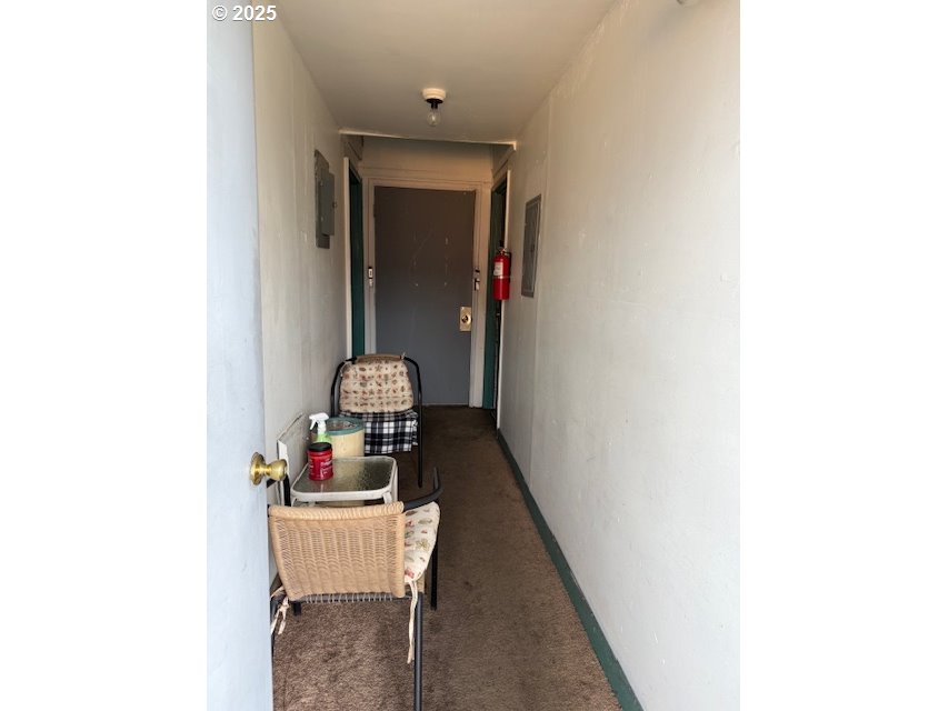 8325 Southeast Division Street Portland, OR 97216 - Photo 30 of 44