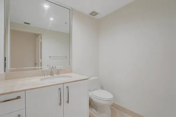 $7,000 | 2051 Southeast 3rd Street, Unit TH7, Deerfield Beach, FL 33441