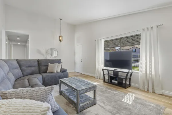 $880,000 | 10660 Braverman Drive, Santee, CA 92071