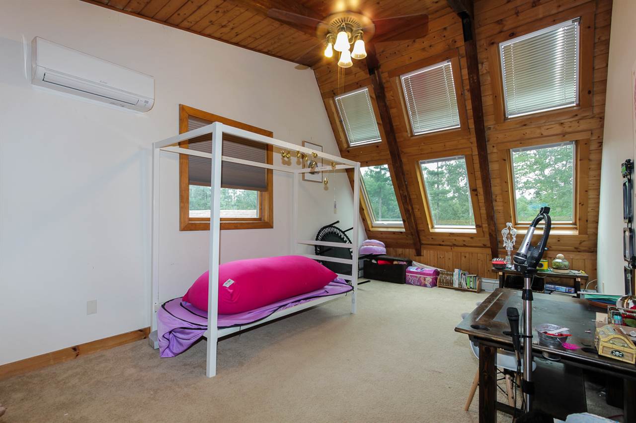 5 Apollo Road Londonderry, NH 03053 - Photo 23 of 35