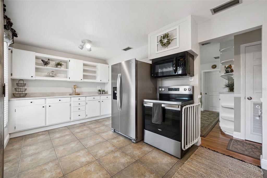 2796 Northland Road Mount Dora, FL 32757 - Photo 8 of 52