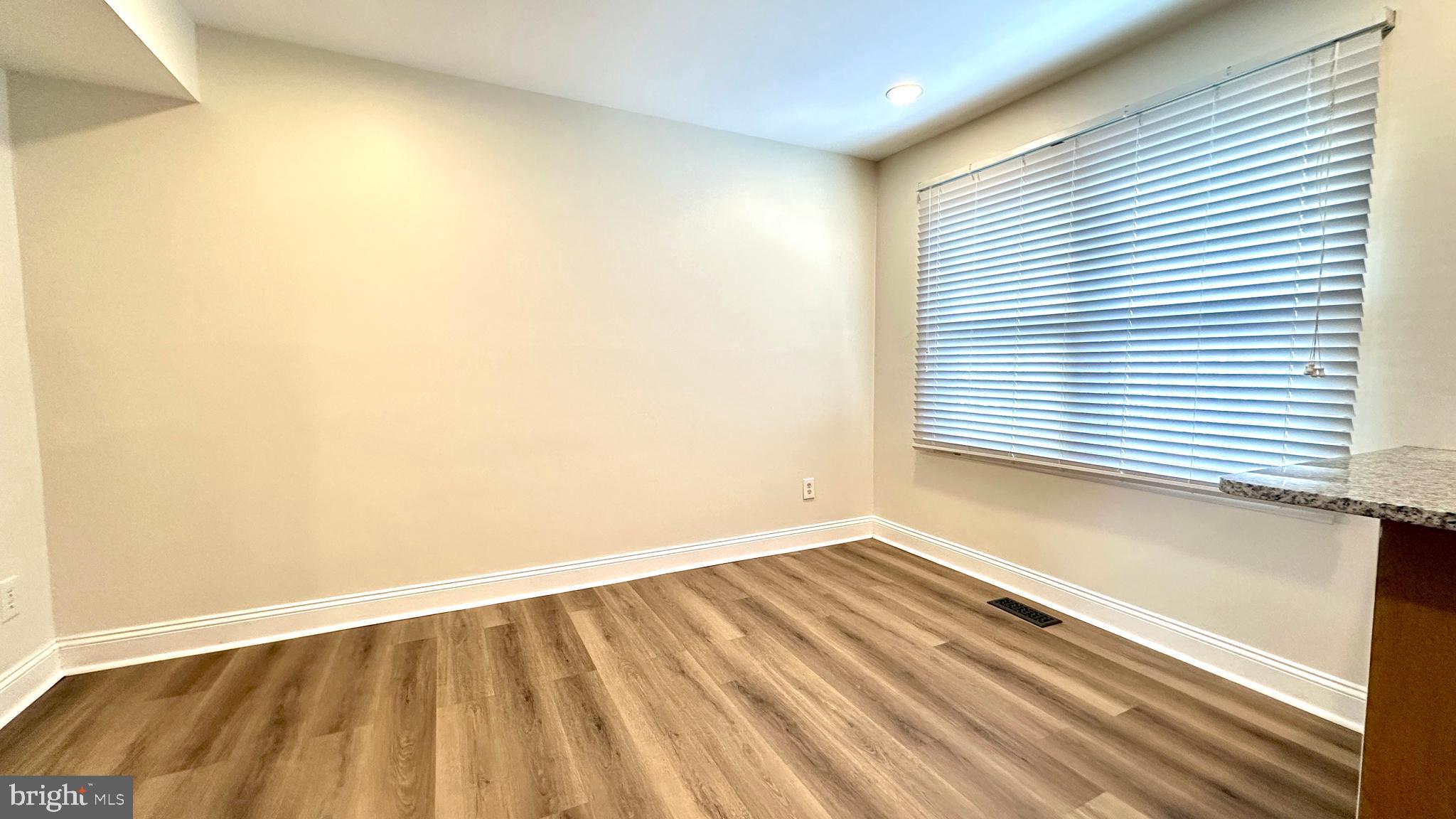 3423 Santee Road Nottingham, MD 21236 - Photo 6 of 30 an empty room with a window