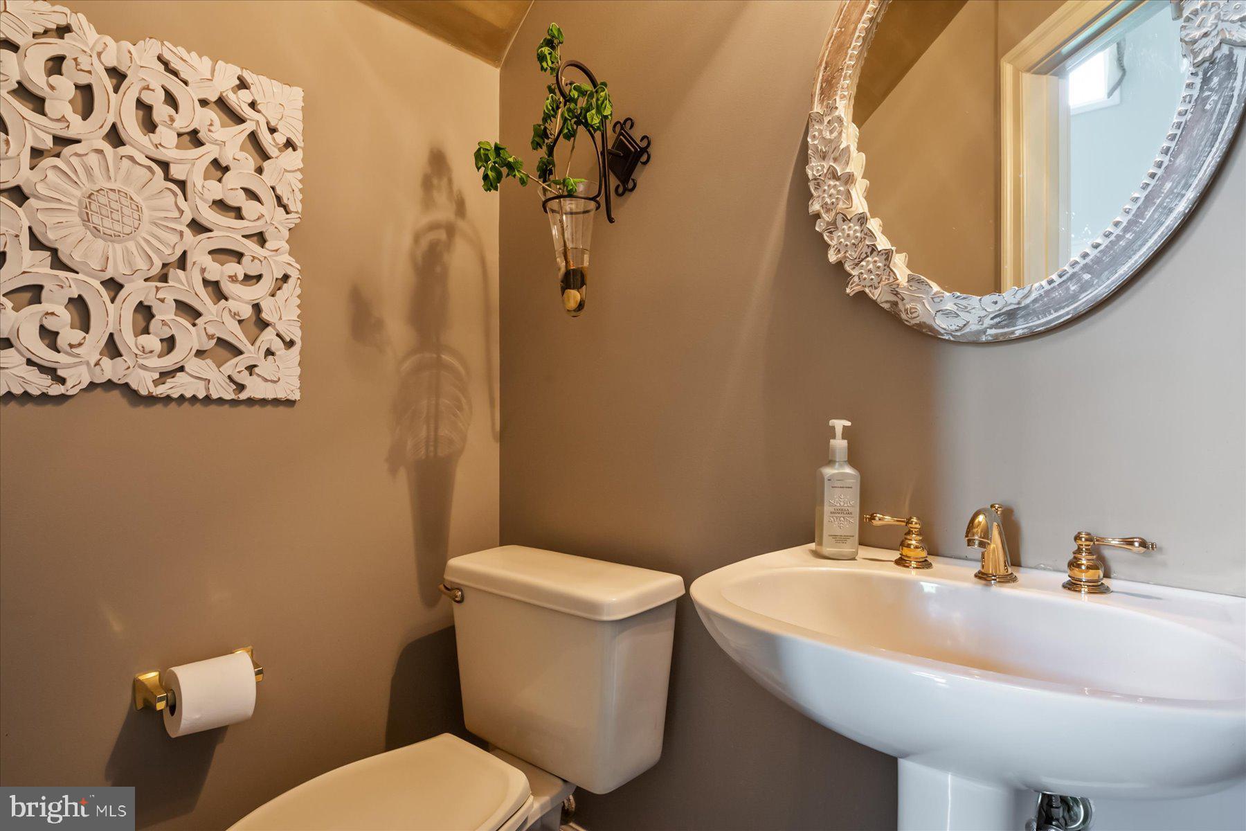 1321 Pleasant Meadow Road Crofton, MD 21114 - Photo 20 of 49 Main Level Half Bath