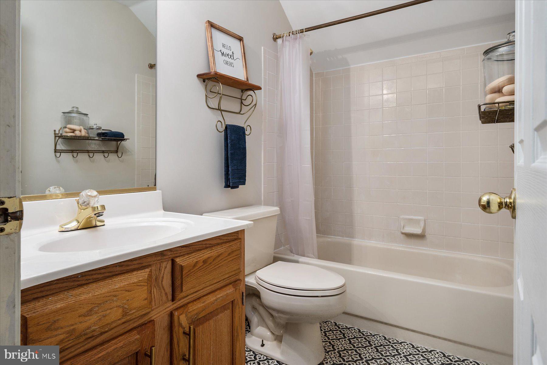 1321 Pleasant Meadow Road Crofton, MD 21114 - Photo 33 of 49 Upper Level Full Bath w/new tile