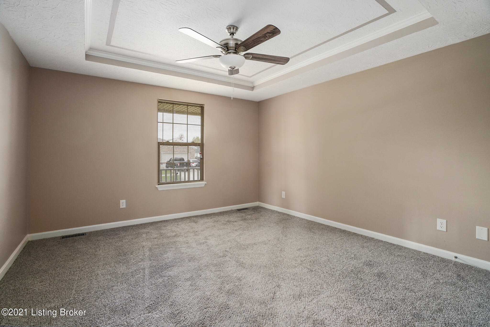 156 Madison Rae Boulevard Shepherdsville, KY 40165 - Photo 12 of 37 011-156-11