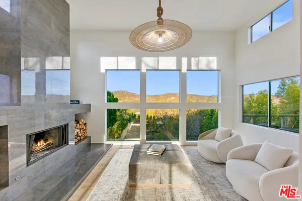 $2,350,000 | 1876 Lookout Road, Malibu, CA 90265