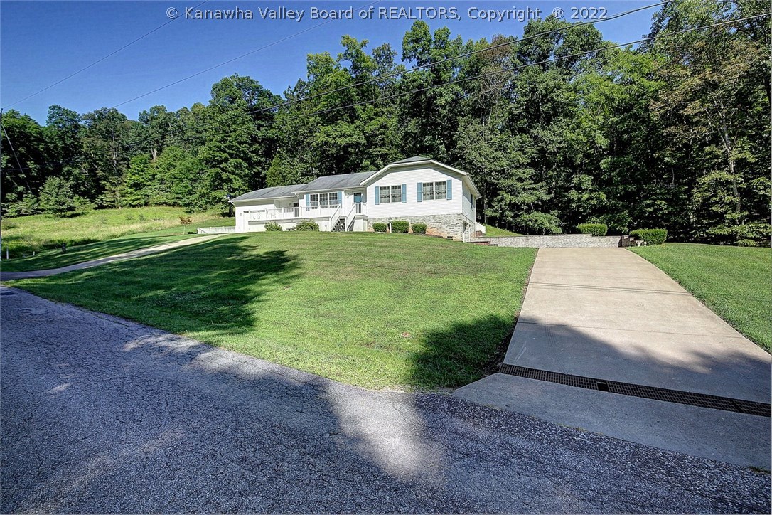 434 West View Drive Ripley, WV 25271 - Photo 3 of 30 Gallery Image 3