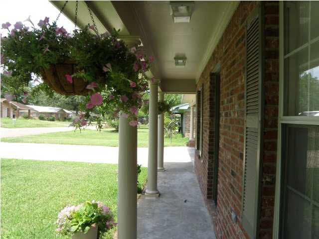 2374 Harahan Road Pearl, MS 39208 - Photo 3 of 17 Cheery Front Porch