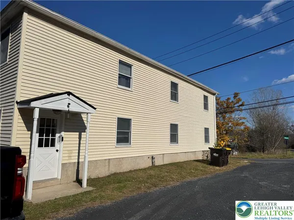 $530,000 | 409 Warner Drive, Saylorsburg, PA 18353