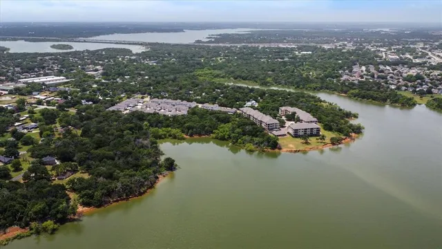 $460,000 | 436 Waterscape Drive, Unit 1443, Hickory Creek, TX 75065