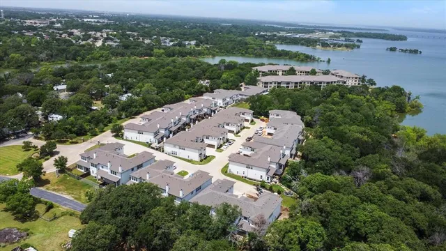 $460,000 | 436 Waterscape Drive, Unit 1443, Hickory Creek, TX 75065