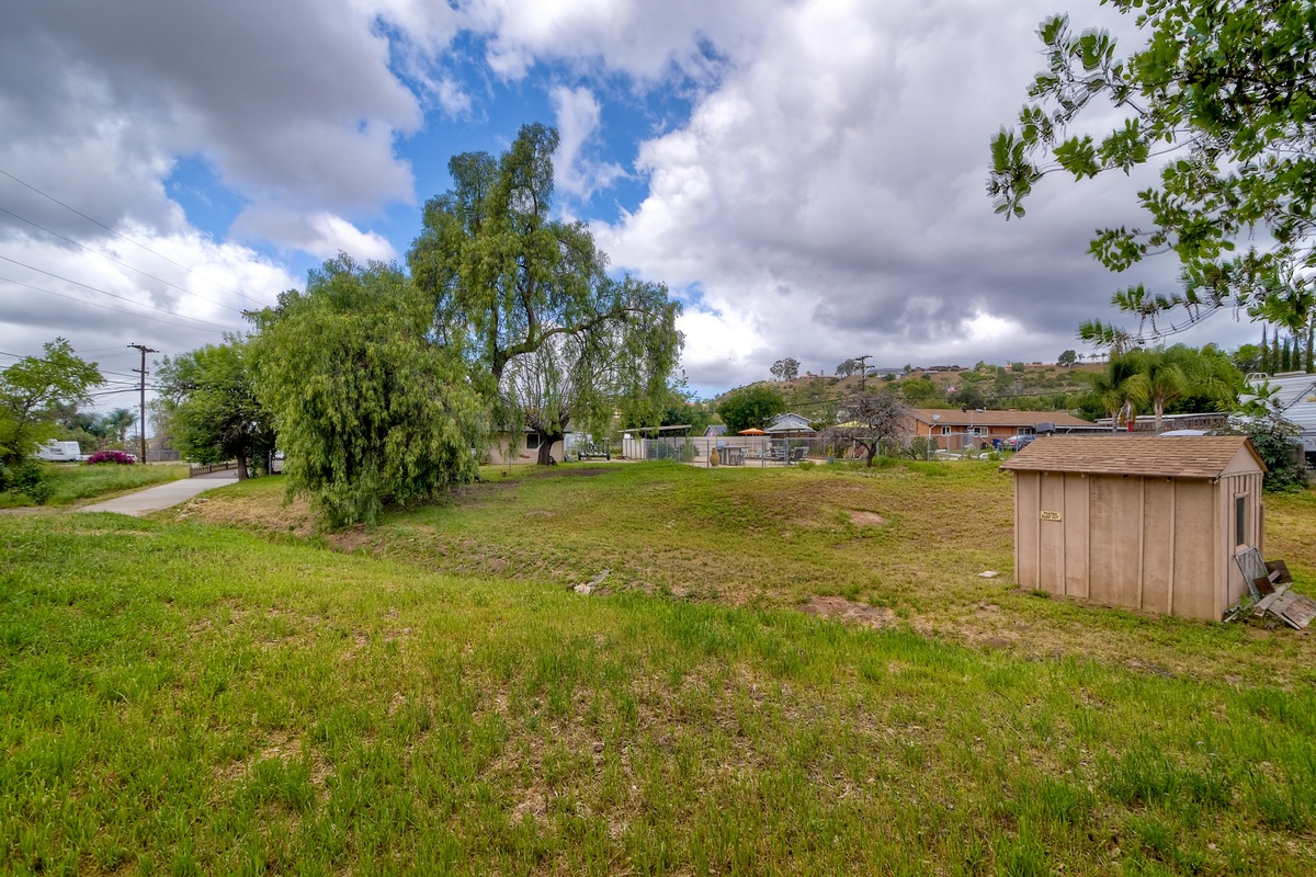 9893 Hawley Road El Cajon, CA 92021 - Photo 16 of 20 Gallery Image 16