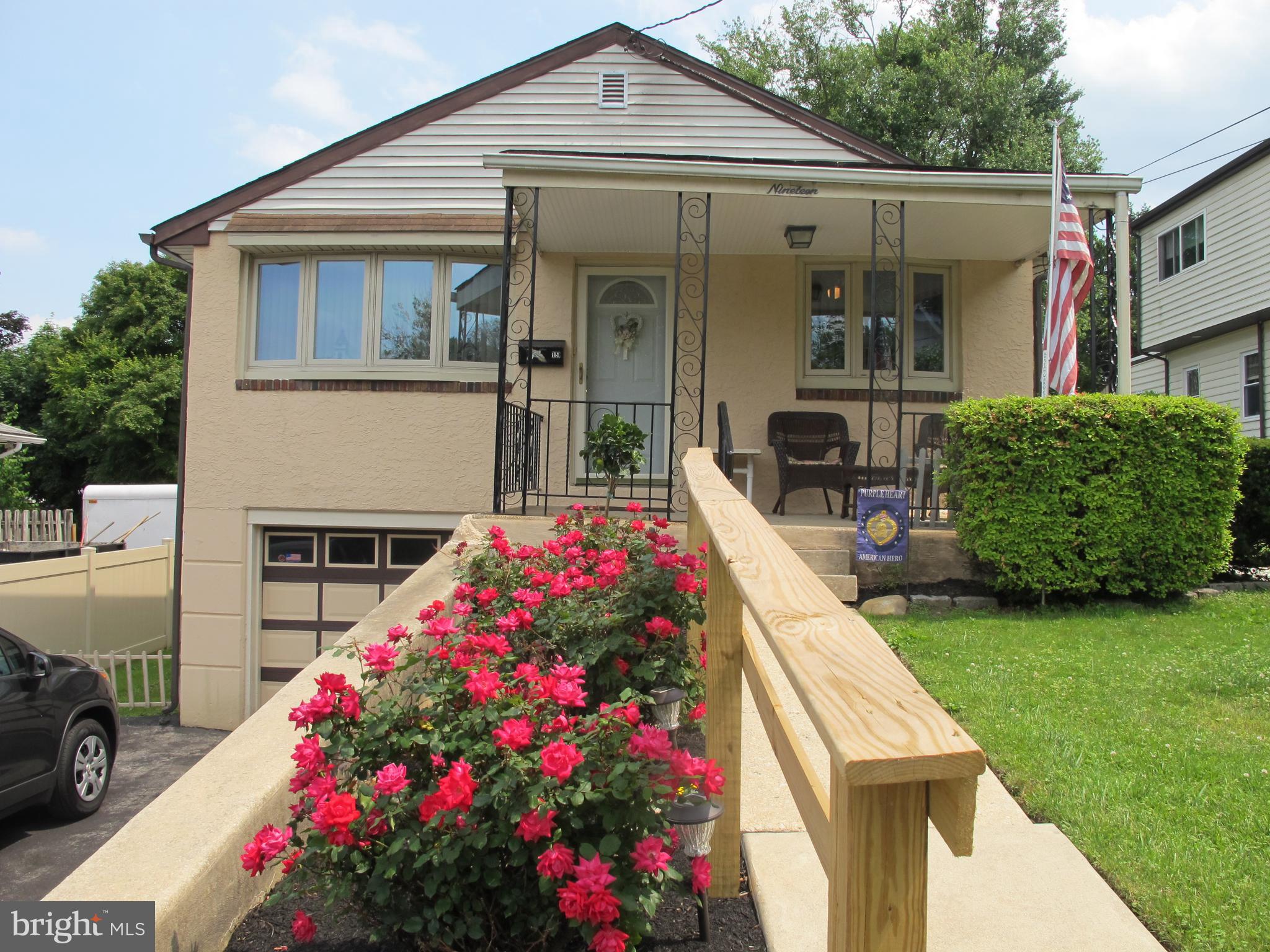 19 North Line Road Newtown Square, PA 19073 - Photo 1 of 39 Exterior front