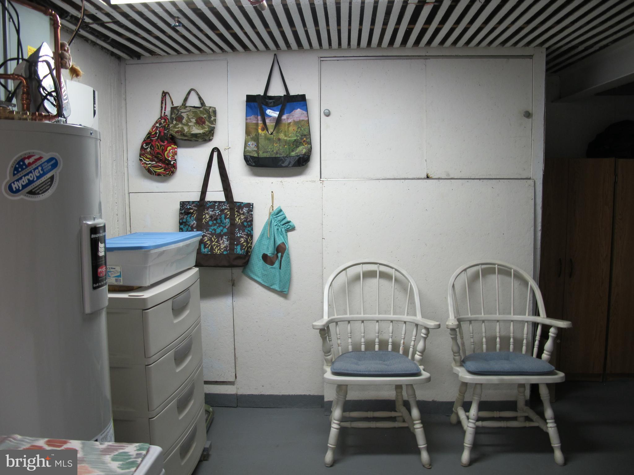 19 North Line Road Newtown Square, PA 19073 - Photo 29 of 39 Lower level laundry area