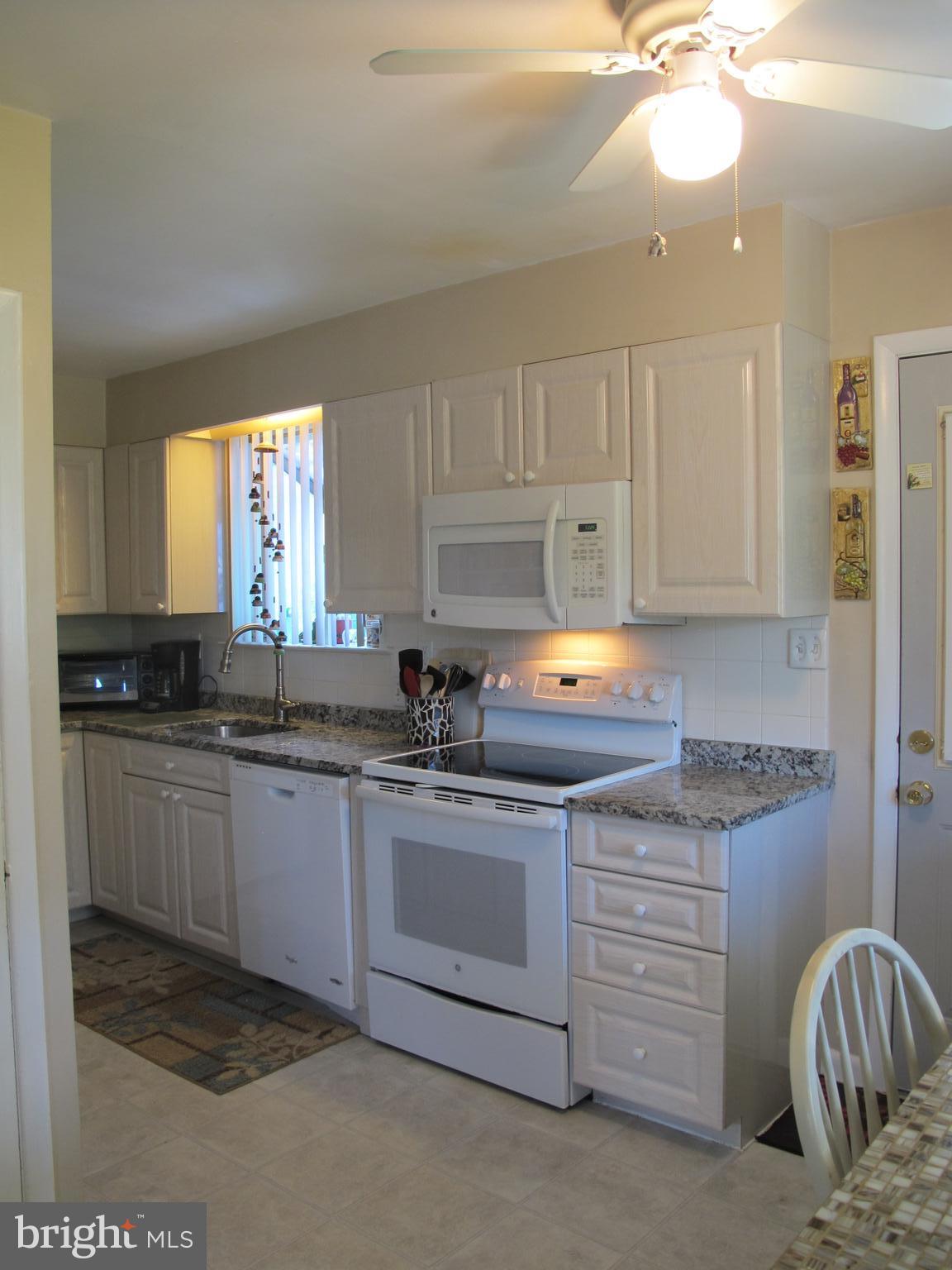 19 North Line Road Newtown Square, PA 19073 - Photo 6 of 39 Kitchen