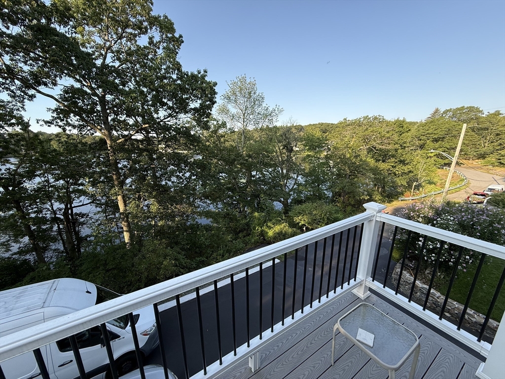 73 Shore Road Saugus, MA 01906 - Photo 5 of 37 Gallery Image 5