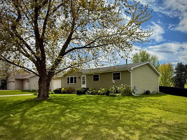 $235,700 | 317 Sacramento Street, Berlin, WI 54923