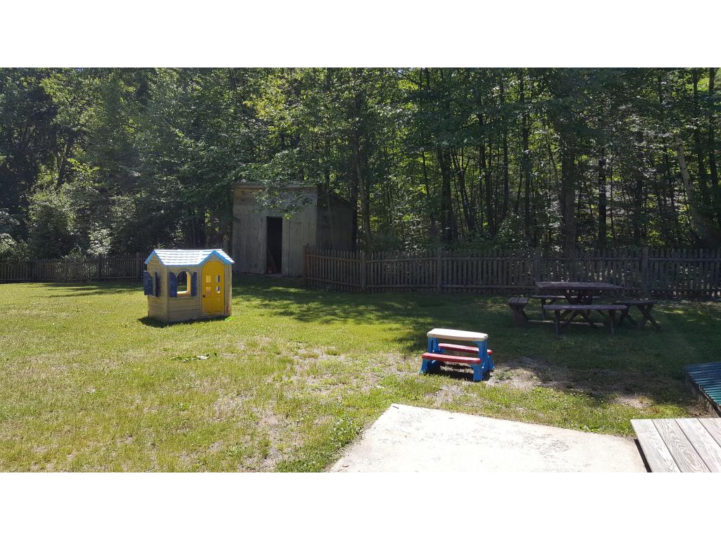 211 Bog Road Hillsborough, NH 03244 - Photo 10 of 13 Gallery Image 10