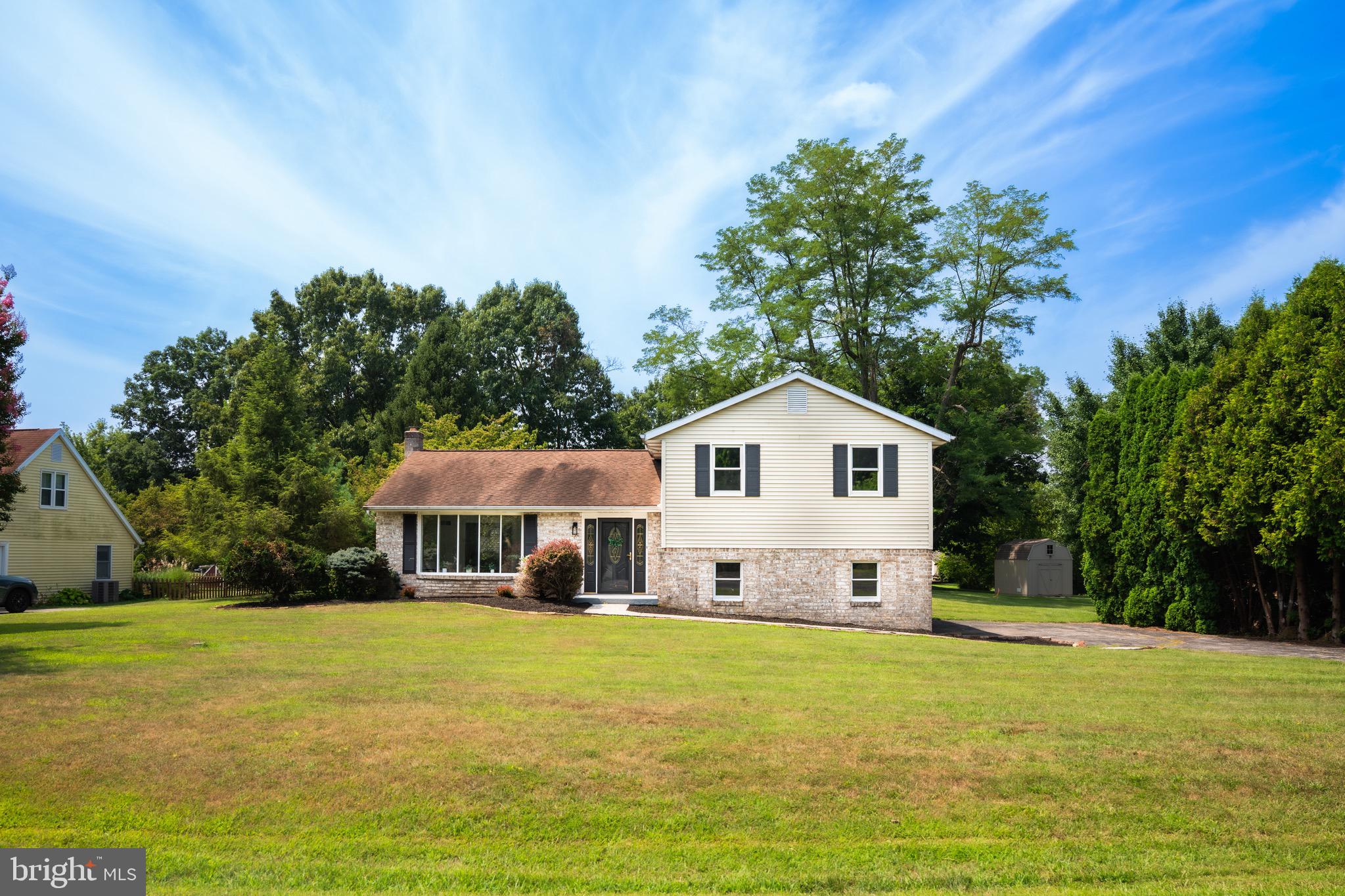 290 Montclair Road Gettysburg, PA 17325 - Photo 2 of 28 a front view of house with yard and green space