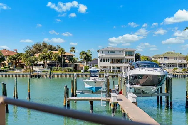 $1,950,000 | 740 Pinellas Bayway South, Tierra Verde, FL 33715
