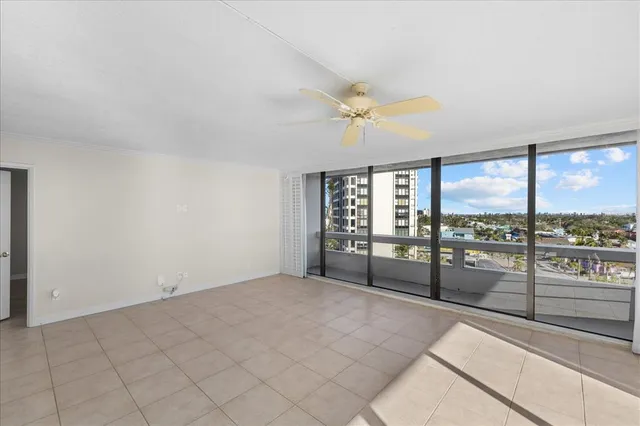 $1,300,000 | 5400 Ocean Boulevard, Unit 64, Sarasota, FL 34242