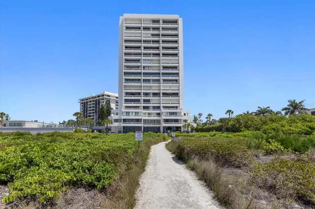 $1,300,000 | 5400 Ocean Boulevard, Unit 64, Sarasota, FL 34242
