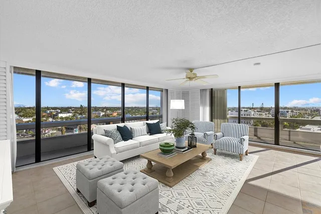 $1,300,000 | 5400 Ocean Boulevard, Unit 64, Sarasota, FL 34242