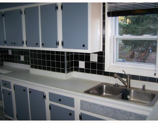 2910 Roland Baldwin, PA 15227 - Photo 4 of 10 Kitchen. Another look at this functional kitchen!