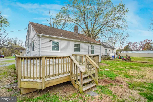 $1,800 | 6339 Old Plank Road, Fredericksburg, VA 22407