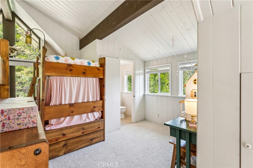 686 Grass Valley Road Lake Arrowhead, CA 92352 - Photo 28 of 55