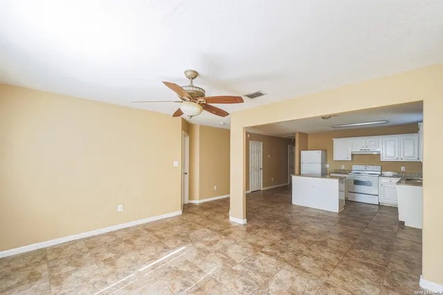 $1,485 | 5822 Blonde, San Antonio, TX 78252