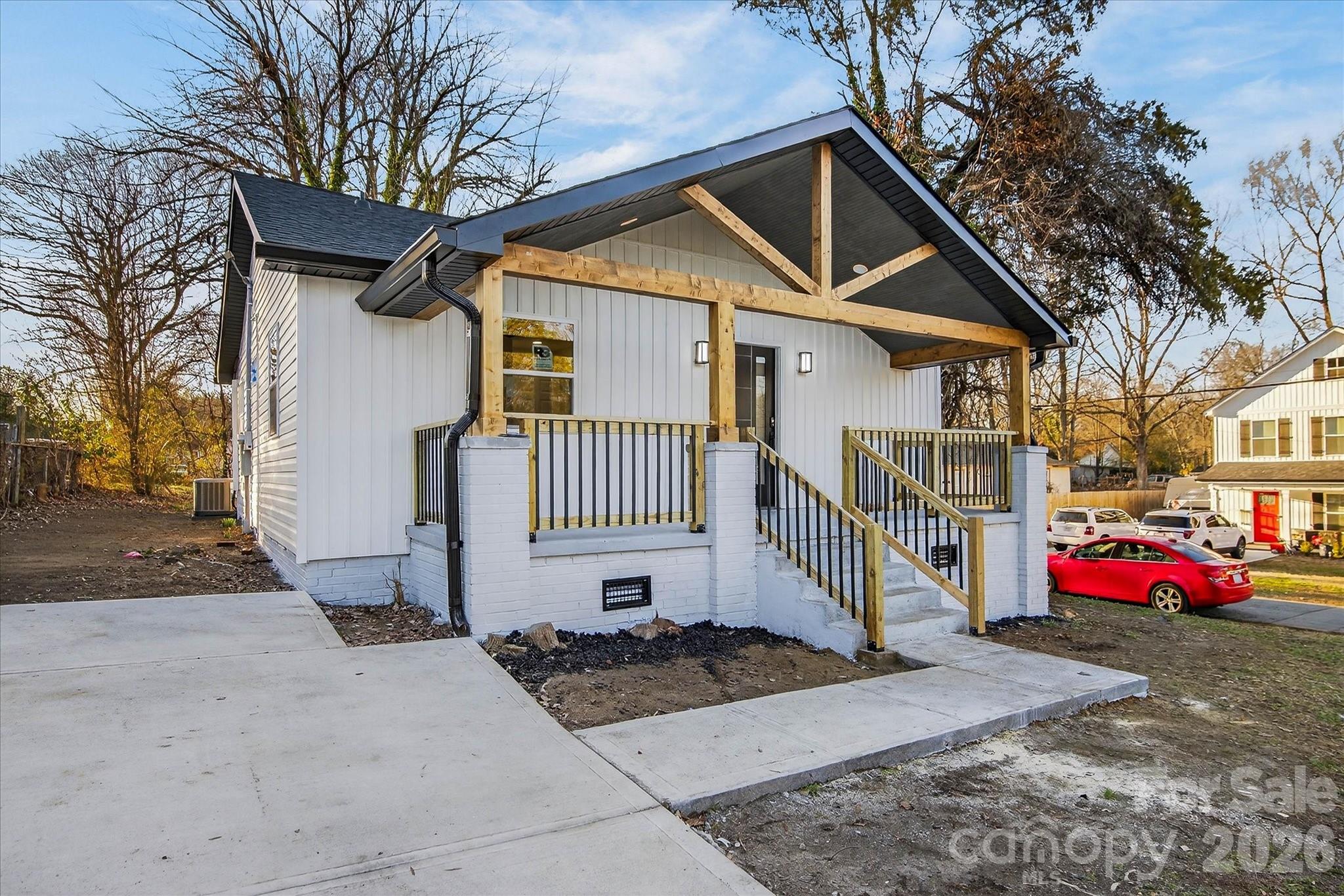 817 Mable Avenue Kannapolis, NC 28083 - Photo 2 of 20 a view of a house with a yard