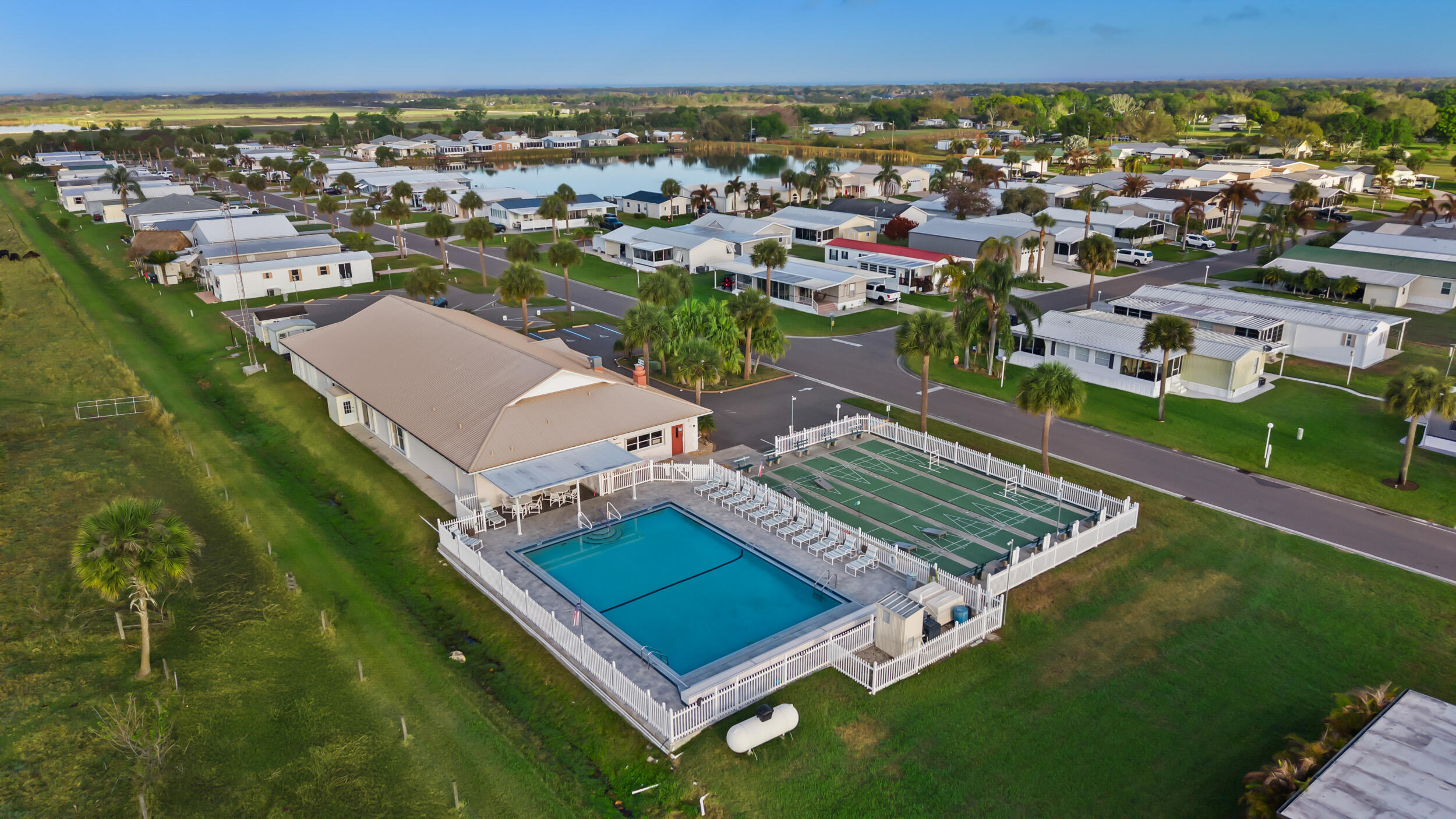 4321 Southwest 15th Way Okeechobee, FL 34974 - Photo 33 of 38 56_ok palm village ranch - community poo
