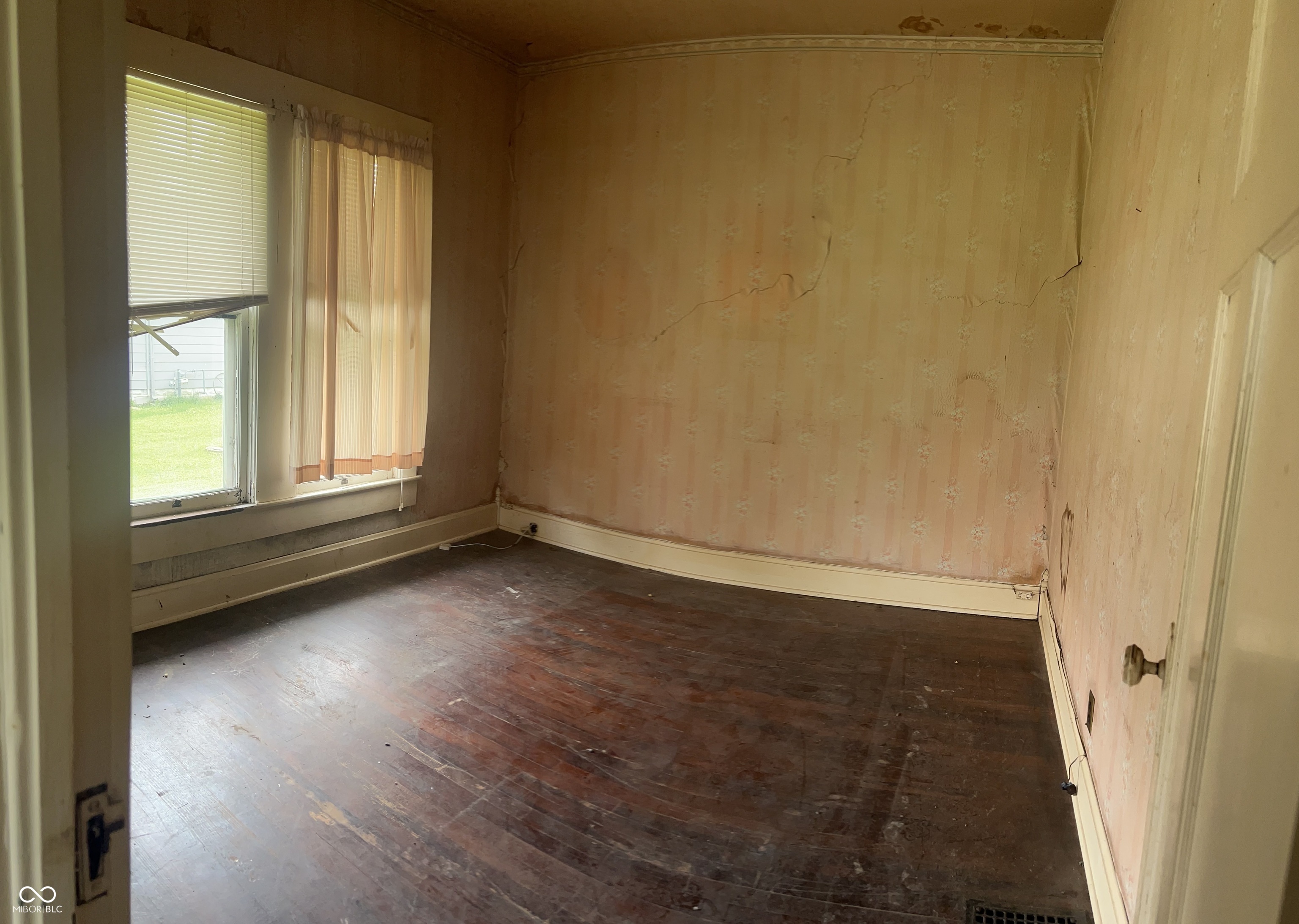 444 South 4th Street Mitchell, IN 47446 - Photo 15 of 25