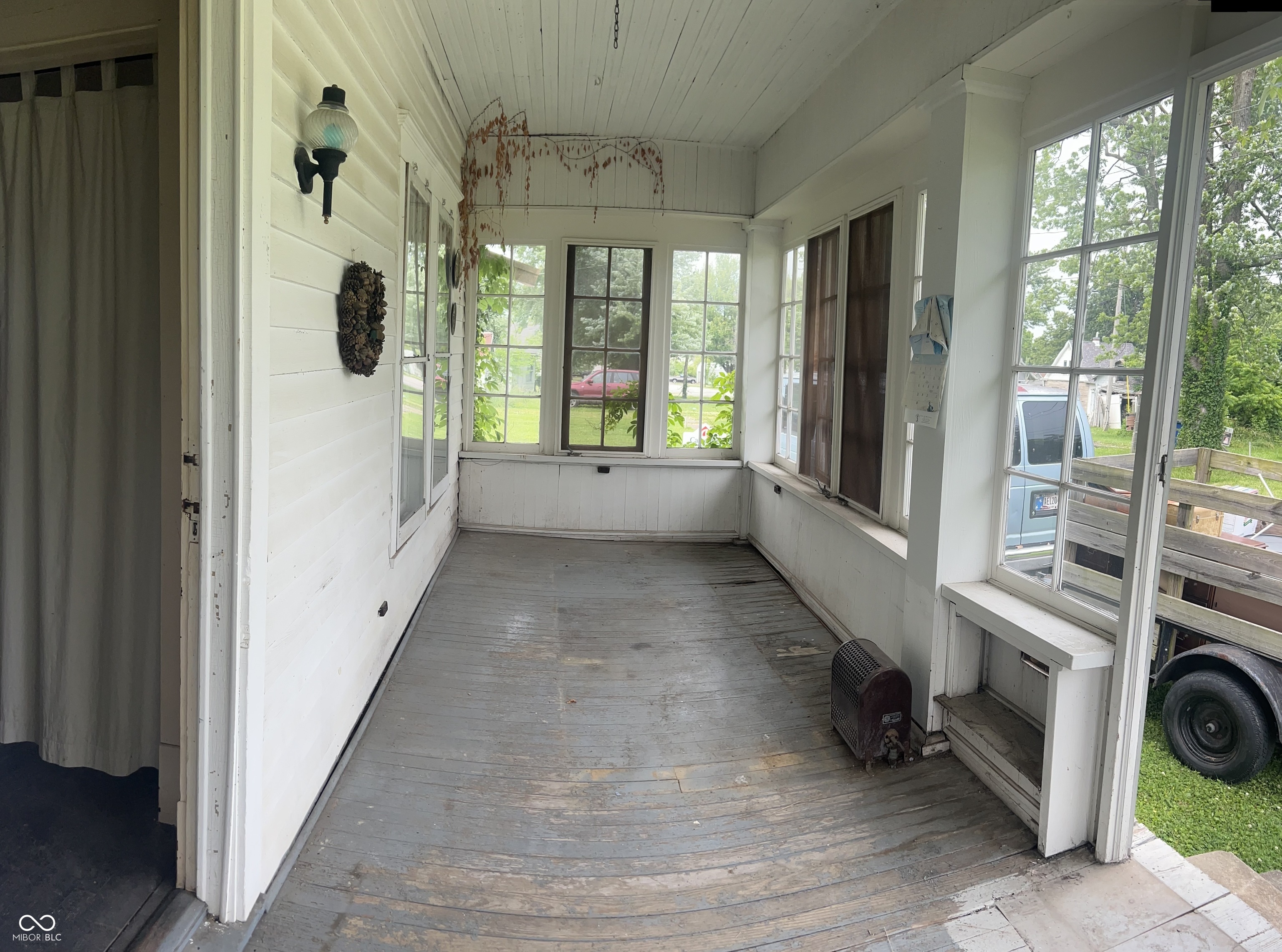 444 South 4th Street Mitchell, IN 47446 - Photo 9 of 25