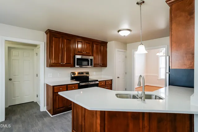 $2,325 | 47 Billet Court, Benson, NC 27504