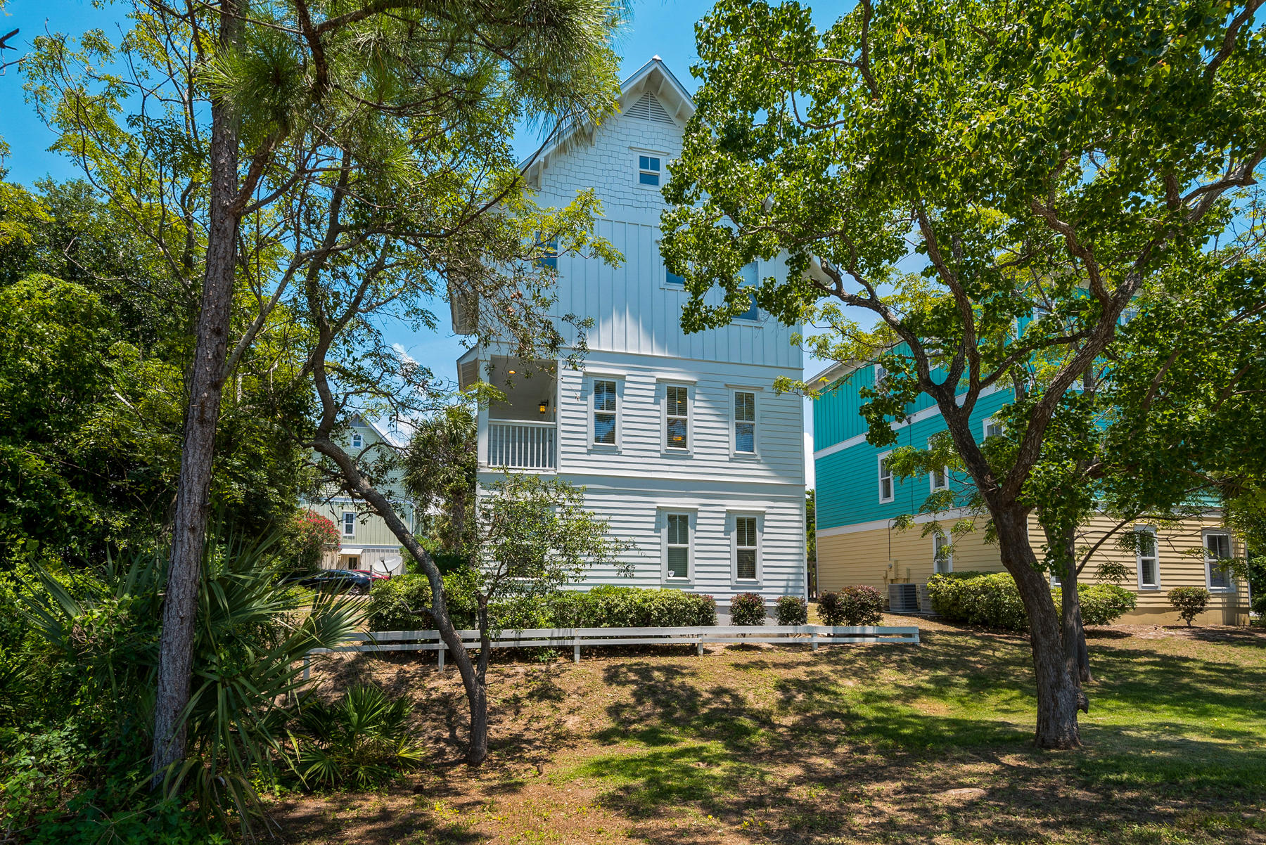 15 Seaspring Cove Santa Rosa Beach, FL 32459 - Photo 5 of 43 a front view of a house with garden