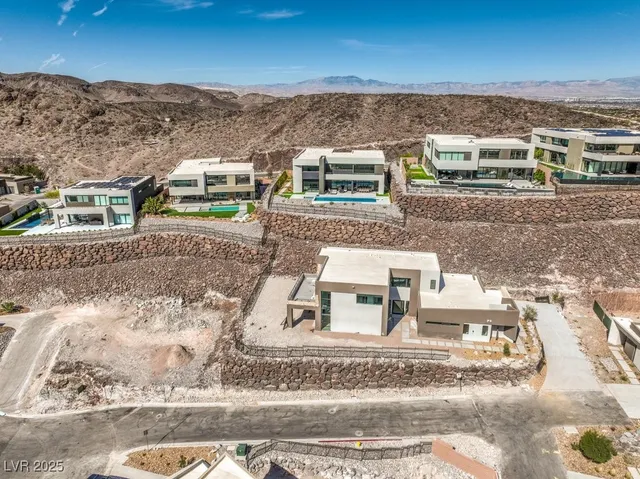 $1,000,000 | 619 Dragon Mountain Court, Henderson, NV 89012