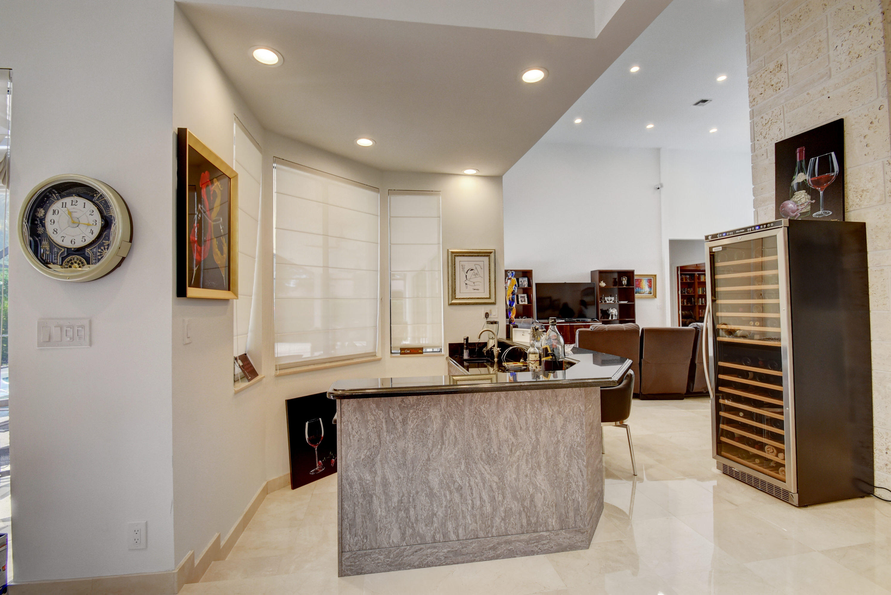 5672 Northwest 23rd Way Boca Raton, FL 33496 - Photo 10 of 27 Living Room Bar - 2