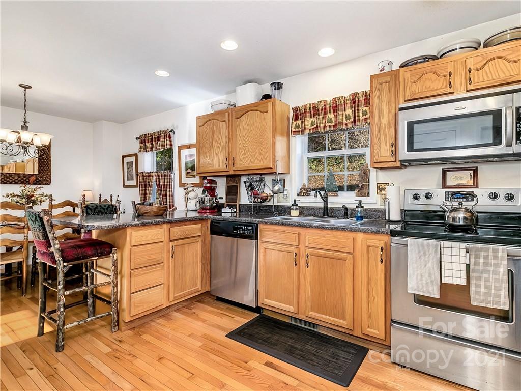 463 Blackberry Ridge Road Burnsville, NC 28714 - Photo 25 of 48 Gallery Image 25