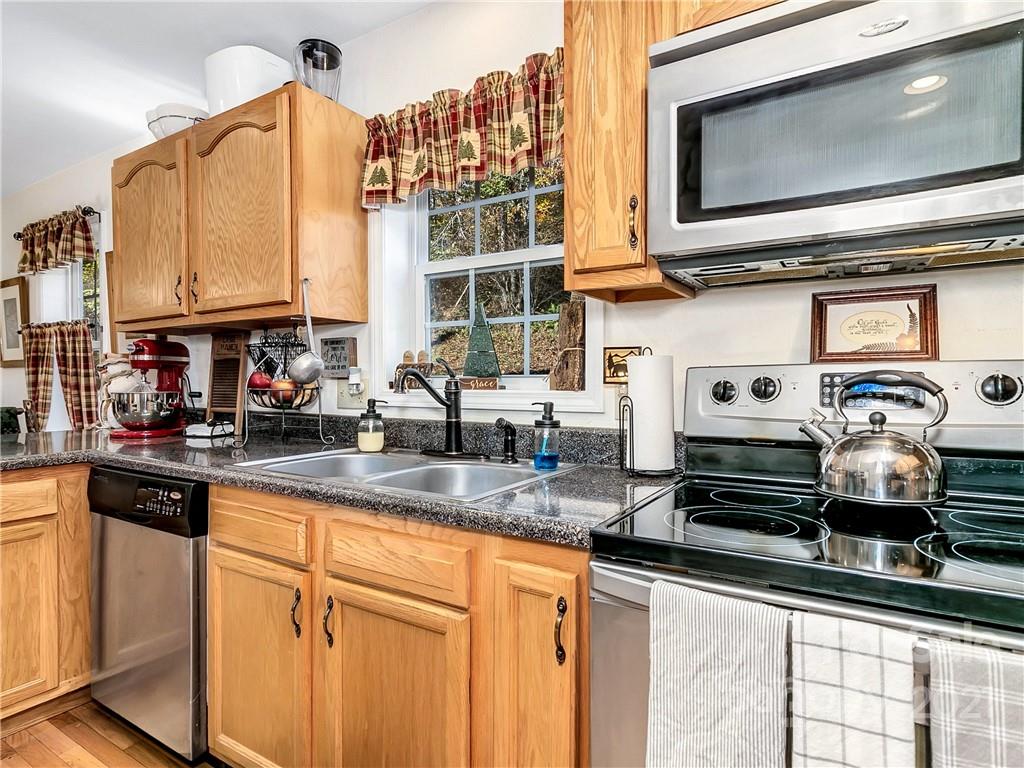 463 Blackberry Ridge Road Burnsville, NC 28714 - Photo 27 of 48 Gallery Image 27